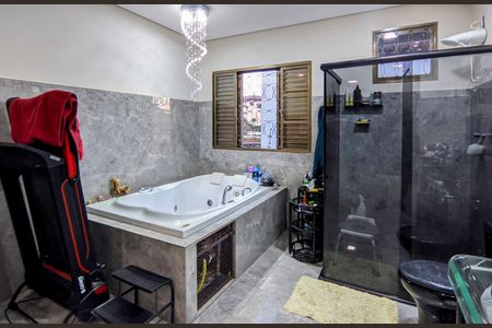 Casa à venda com 520m², 6 quartos e 5 vagasBanheiro da Suíte