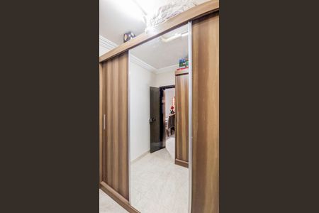 Casa à venda com 520m², 6 quartos e 5 vagasQuarto 2