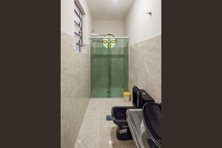 Casa à venda com 520m², 6 quartos e 5 vagasBanheiro 2