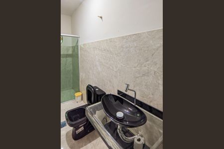 Casa à venda com 520m², 6 quartos e 5 vagasBanheiro 2