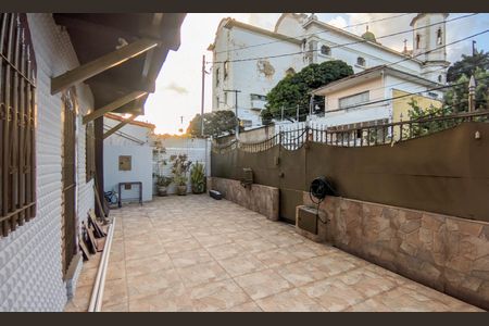 Casa à venda com 520m², 6 quartos e 5 vagasGaragem