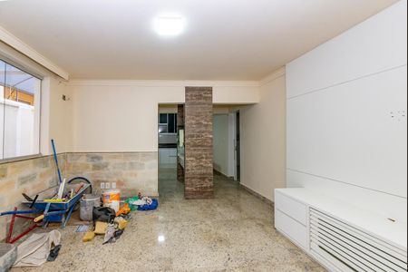 Apartamento para alugar com 160m², 2 quartos e 2 vagasSala