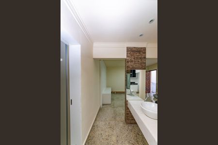 Apartamento para alugar com 160m², 2 quartos e 2 vagasBanheiro Social