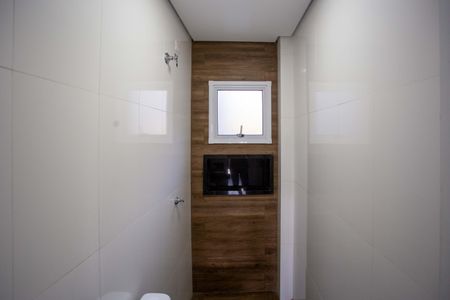 Casa para alugar com 130m², 2 quartos e 2 vagasBanheiro Social