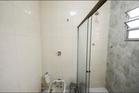 Casa à venda com 200m², 3 quartos e 1 vaga Casa à venda com 200m², 3 quartos e 1 vagaBanheiro 2