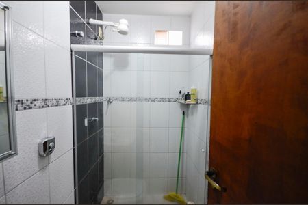 Casa à venda com 200m², 3 quartos e 1 vaga Casa à venda com 200m², 3 quartos e 1 vagaBanheiro 1