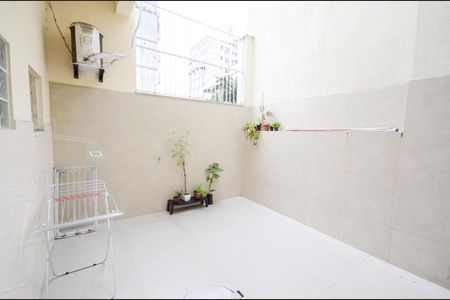 Casa à venda com 200m², 3 quartos e 1 vaga Casa à venda com 200m², 3 quartos e 1 vagaÁrea de Serviço