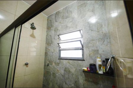 Casa à venda com 200m², 3 quartos e 1 vaga Casa à venda com 200m², 3 quartos e 1 vagaBanheiro 2