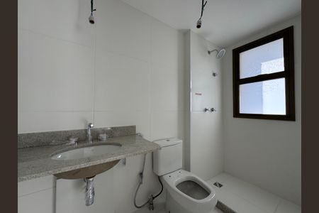 Apartamento à venda com 187m², 4 quartos e 3 vagasSuíte 1 - Banheiro