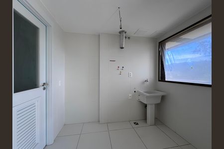 Apartamento à venda com 187m², 4 quartos e 3 vagasCozinha e Área de Serviço