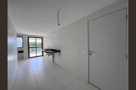 Apartamento à venda com 187m², 4 quartos e 3 vagasCozinha e Área de Serviço