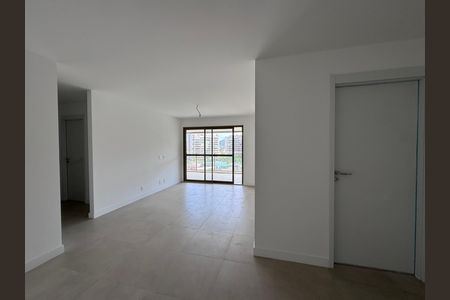 Apartamento à venda com 120m², 3 quartos e 2 vagas Apartamento à venda com 120m², 3 quartos e 2 vagasSala