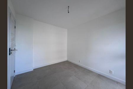 Apartamento à venda com 120m², 3 quartos e 2 vagas Apartamento à venda com 120m², 3 quartos e 2 vagasQuarto 1