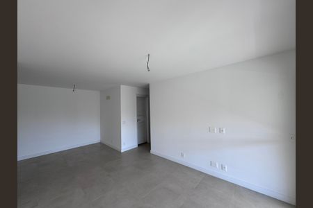 Apartamento à venda com 120m², 3 quartos e 2 vagas Apartamento à venda com 120m², 3 quartos e 2 vagasSala