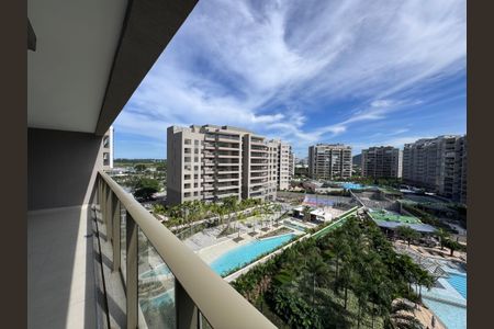 Apartamento à venda com 120m², 3 quartos e 2 vagas Apartamento à venda com 120m², 3 quartos e 2 vagasVaranda