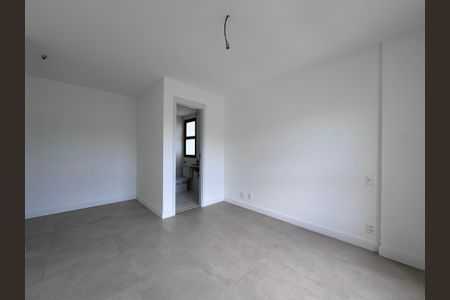 Apartamento à venda com 120m², 3 quartos e 2 vagas Apartamento à venda com 120m², 3 quartos e 2 vagasSuíte