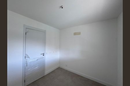 Apartamento à venda com 120m², 3 quartos e 2 vagas Apartamento à venda com 120m², 3 quartos e 2 vagasQuarto 2