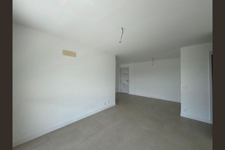 Apartamento à venda com 121m², 3 quartos e 2 vagasSala