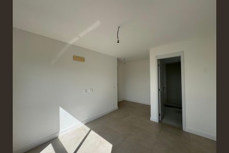 Apartamento à venda com 121m², 3 quartos e 2 vagasSuíte