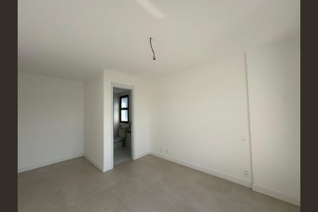Apartamento à venda com 121m², 3 quartos e 2 vagasSuíte