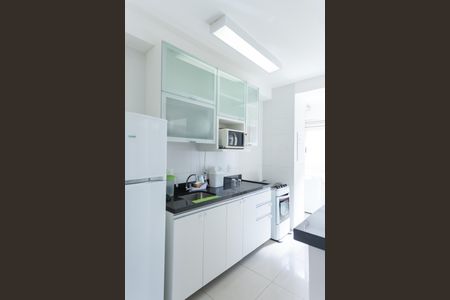 Apartamento para alugar com 76m², 2 quartos e 2 vagasCozinha