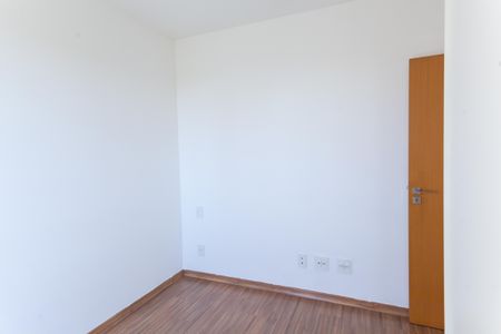Apartamento para alugar com 76m², 2 quartos e 2 vagasQuarto 