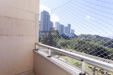 Apartamento para alugar com 76m², 2 quartos e 2 vagasVaranda quarto