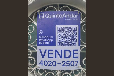 Casa à venda com 220m², 3 quartos e 4 vagas Casa à venda com 220m², 3 quartos e 4 vagasPlaquinha