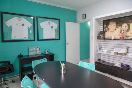 Casa à venda com 220m², 3 quartos e 4 vagas Casa à venda com 220m², 3 quartos e 4 vagasSuíte 1