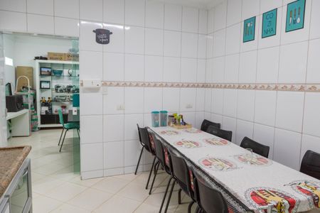 Casa à venda com 220m², 3 quartos e 4 vagas Casa à venda com 220m², 3 quartos e 4 vagasCozinha