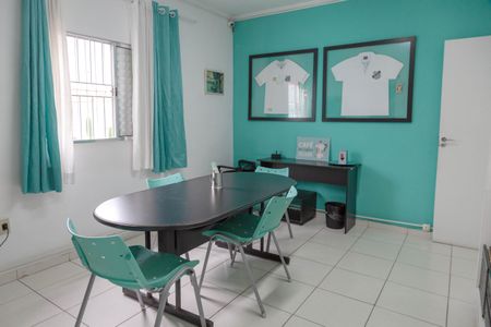 Casa à venda com 220m², 3 quartos e 4 vagas Casa à venda com 220m², 3 quartos e 4 vagasSuíte 1