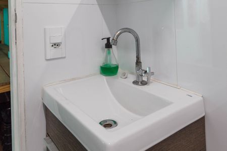 Casa à venda com 220m², 3 quartos e 4 vagas Casa à venda com 220m², 3 quartos e 4 vagasBanheiro de Serviço