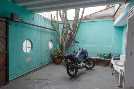 Casa à venda com 220m², 3 quartos e 4 vagas Casa à venda com 220m², 3 quartos e 4 vagasGaragem