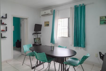 Casa à venda com 220m², 3 quartos e 4 vagas Casa à venda com 220m², 3 quartos e 4 vagasSuíte 1