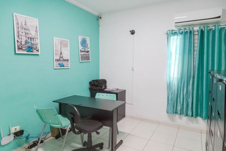 Casa à venda com 220m², 3 quartos e 4 vagas Casa à venda com 220m², 3 quartos e 4 vagasSuíte 3