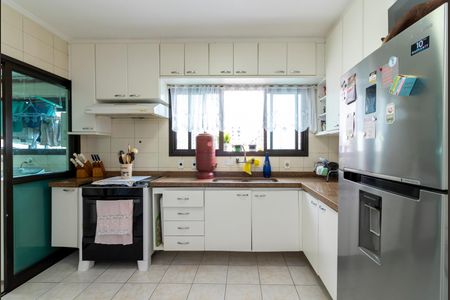 Apartamento à venda com 131m², 3 quartos e 2 vagasCozinha