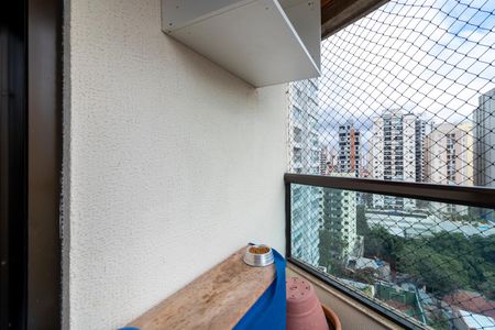 Apartamento à venda com 131m², 3 quartos e 2 vagasVaranda da Suíte 1