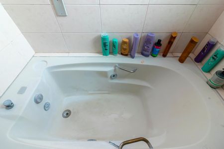 Apartamento à venda com 131m², 3 quartos e 2 vagasBanheiro da Suíte 2