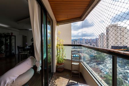 Apartamento à venda com 131m², 3 quartos e 2 vagasVaranda da Sala