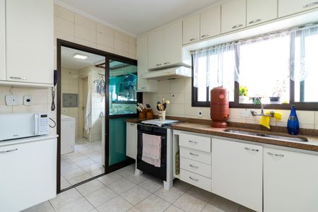 Apartamento à venda com 131m², 3 quartos e 2 vagasCozinha