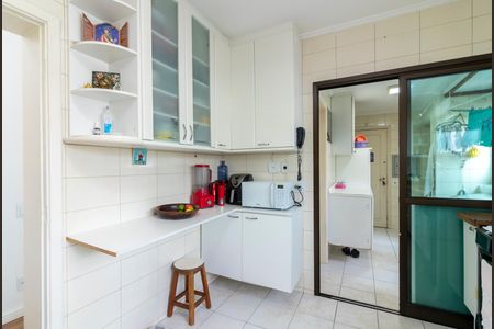 Apartamento à venda com 131m², 3 quartos e 2 vagasCozinha