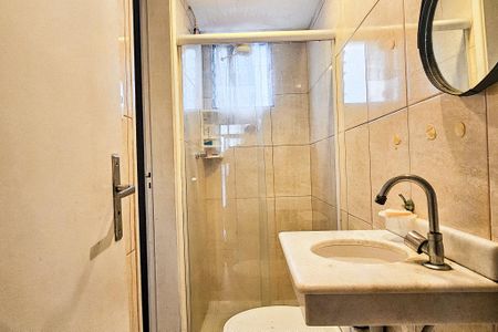 Apartamento para alugar com 70m², 2 quartos e 1 vaga Apartamento para alugar com 70m², 2 quartos e 1 vagaBanheiro da Suíte 2