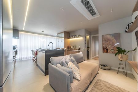 Apartamento à venda com 72m², 2 quartos e 1 vagaSala