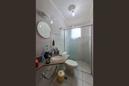 Apartamento para alugar com 70m², 2 quartos e 1 vaga Apartamento para alugar com 70m², 2 quartos e 1 vagaBanheiro da Suíte