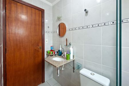 Apartamento para alugar com 70m², 2 quartos e 1 vaga Apartamento para alugar com 70m², 2 quartos e 1 vagaBanheiro da Suíte
