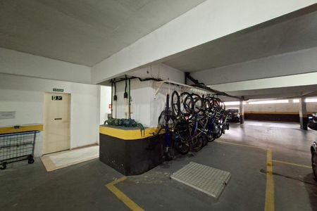 Apartamento para alugar com 70m², 2 quartos e 1 vaga Apartamento para alugar com 70m², 2 quartos e 1 vagaGaragem
