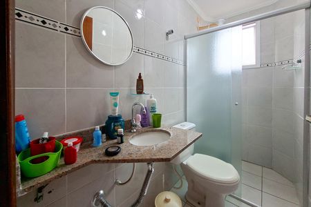 Apartamento para alugar com 70m², 2 quartos e 1 vaga Apartamento para alugar com 70m², 2 quartos e 1 vagaBanheiro da Suíte