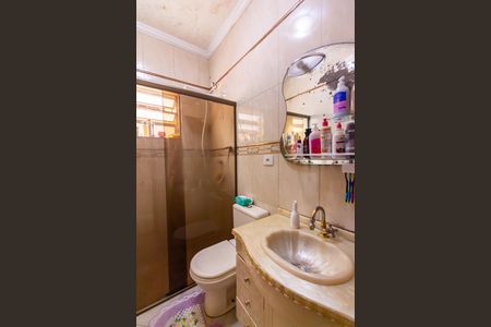 Casa à venda com 111m², 2 quartos e 1 vagaBanheiro 