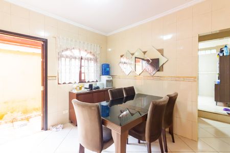 Casa à venda com 111m², 2 quartos e 1 vagaCozinha 