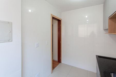 Apartamento para alugar com 46m², 2 quartos e 1 vaga Apartamento para alugar com 46m², 2 quartos e 1 vagaCozinha e Área de Serviço